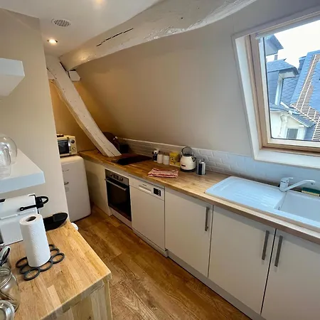 Le Notaire De -333 Apartment *