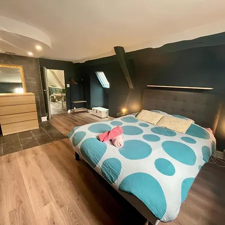 Le Notaire De -333 Apartment