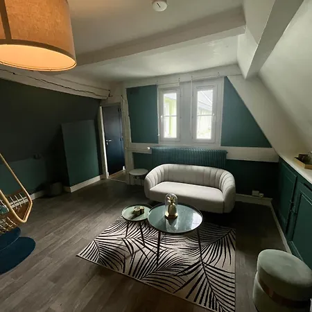Le Notaire De -333 Apartment